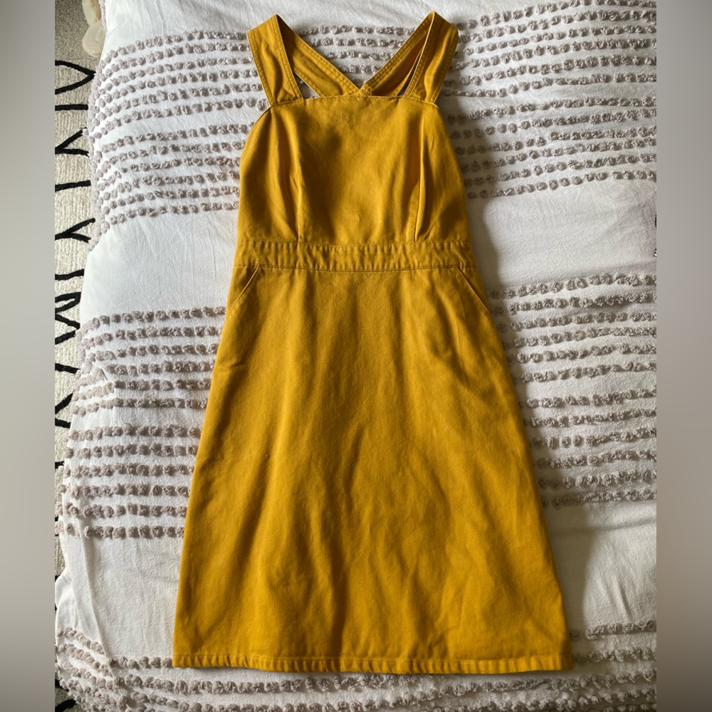 Yellow dress